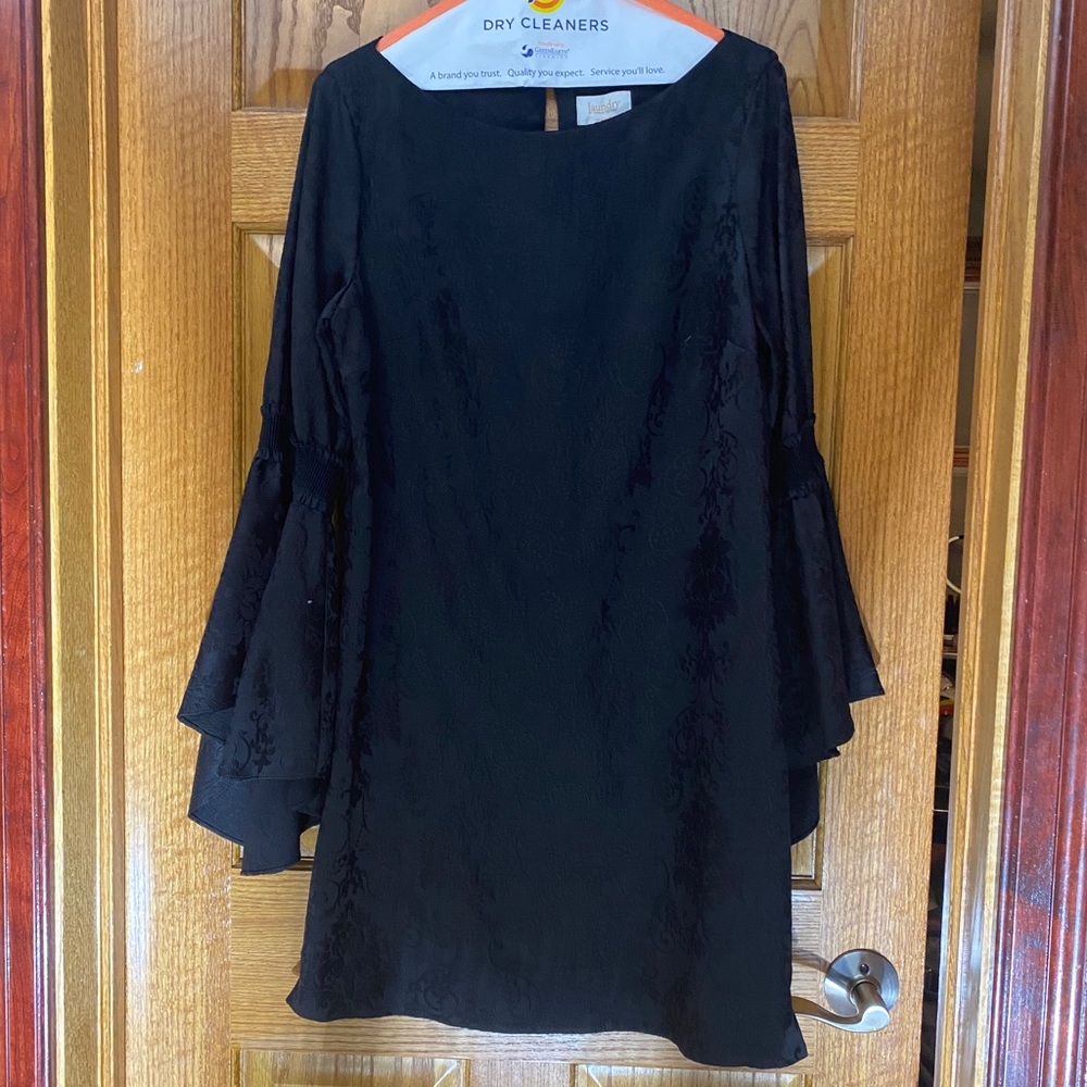 Laundry By Shelli Segal mid length black dress